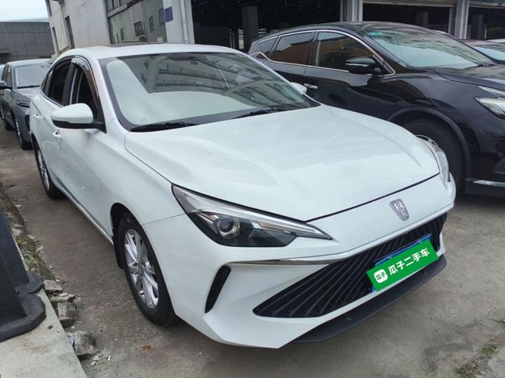 i5 2023 1.5L CVT Luxury photo 3