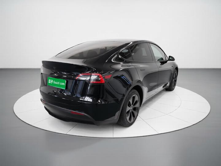 Model Y 2023 RWD photo 6