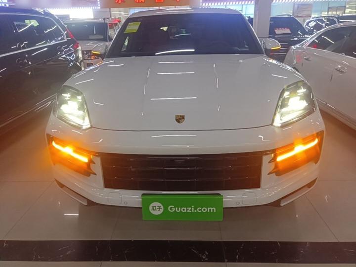 2024 Cayenne 3.0T photo 2