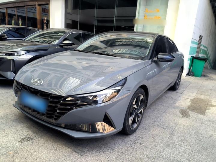 Elantra 2022 1.5L CVT LUX Premium