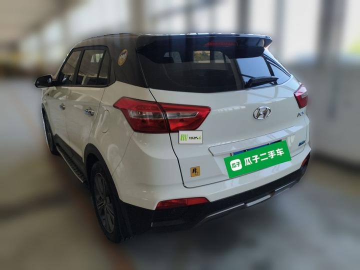 ix25 2015 1.6L AT RWD Smart GLS photo 4