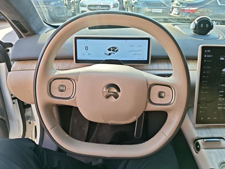 ET7 2024 75kWh Executive photo 6