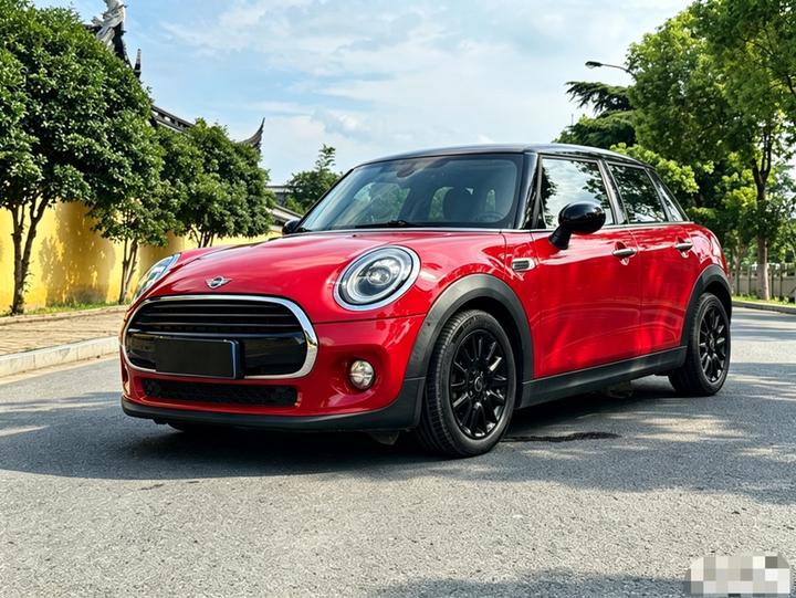 2019 1.5T COOPER Classic 5-Door