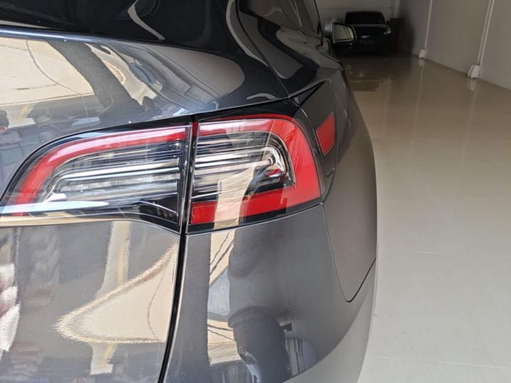 Model Y 2024 Long Range AWD photo 7