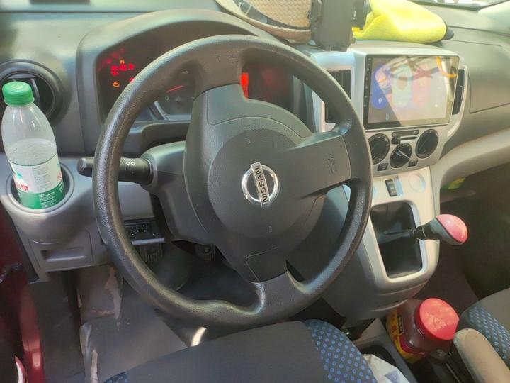NV200 2011 1.6L 232-Seater photo 3