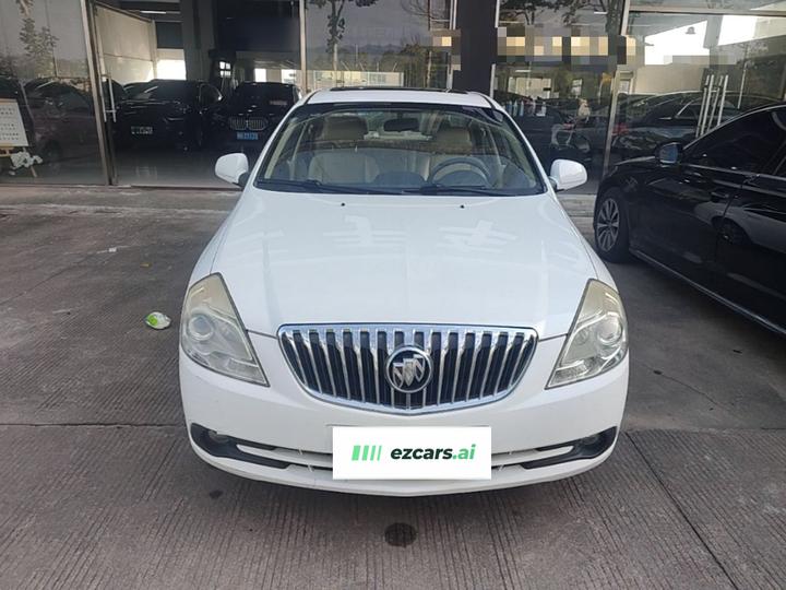 Excelle 2013 1.5L AT Exclusive photo 2