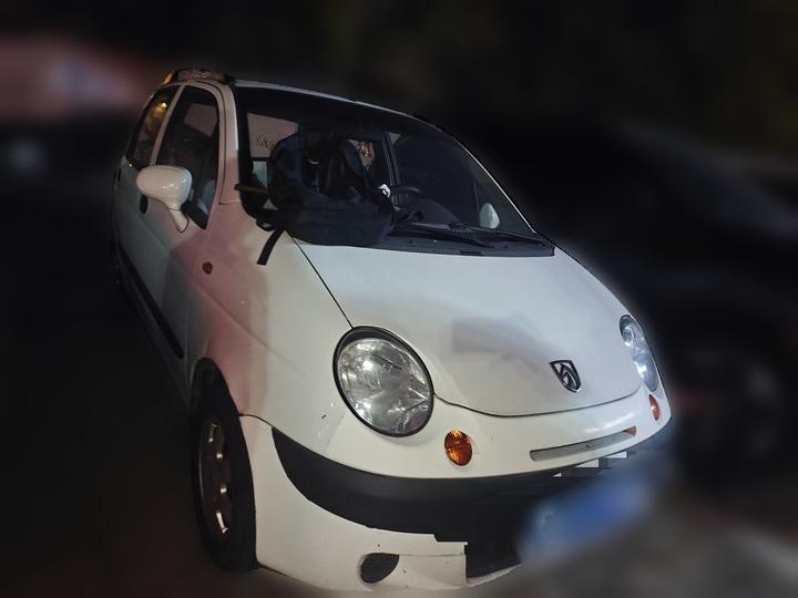 2012 Facelift 1.0L MT P-TEC Standard photo 3