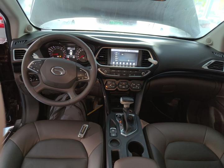 GAC Trumpchi GS4 2017 235T AT RWD Luxury Connected photo 5