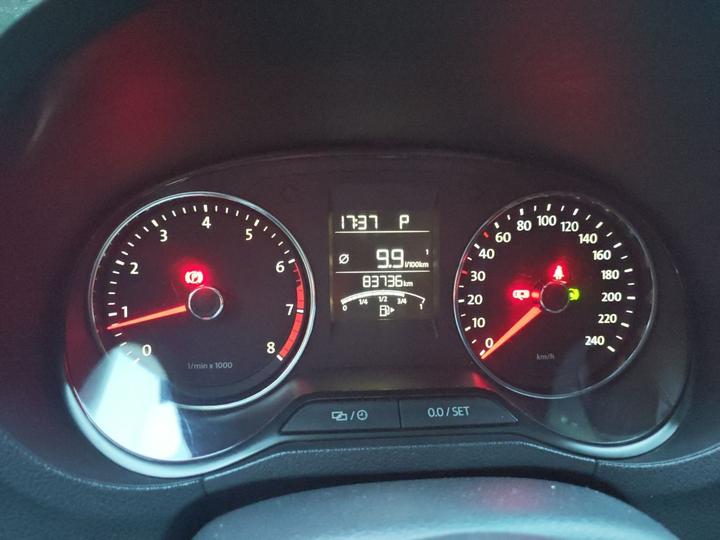 Polo 2014 1.6L AT Comfort photo 2