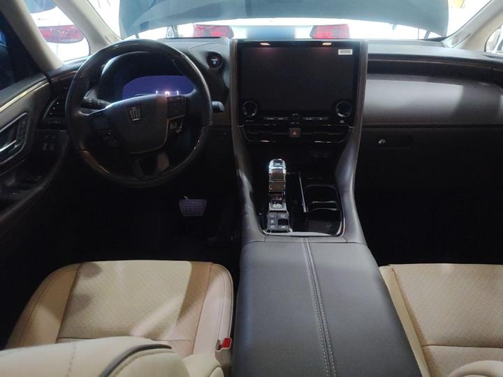 2024 Crown Hybrid 2.5L Supreme Executive photo 5