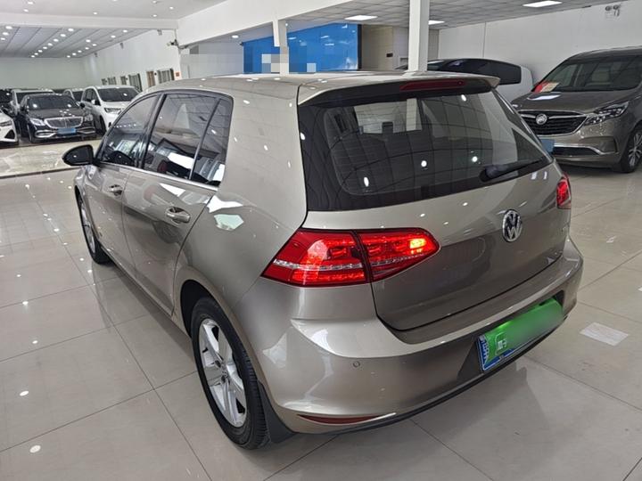 Golf 2016 1.6L AT Comfort photo 4