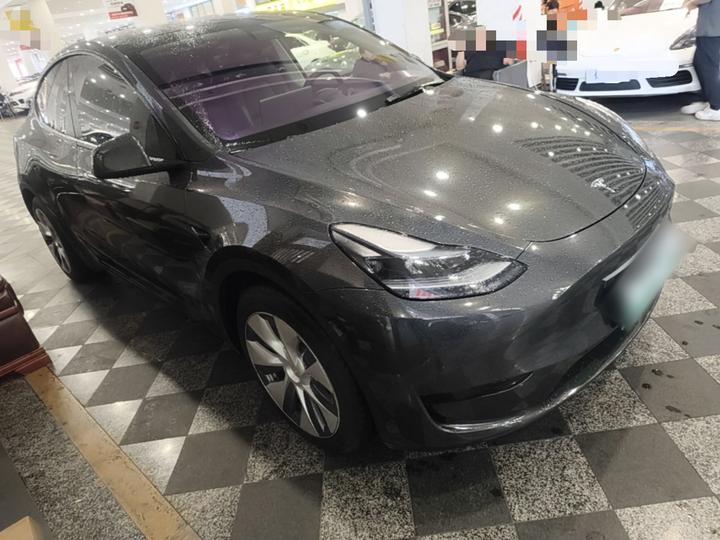 Model Y 2022 RWD photo 3