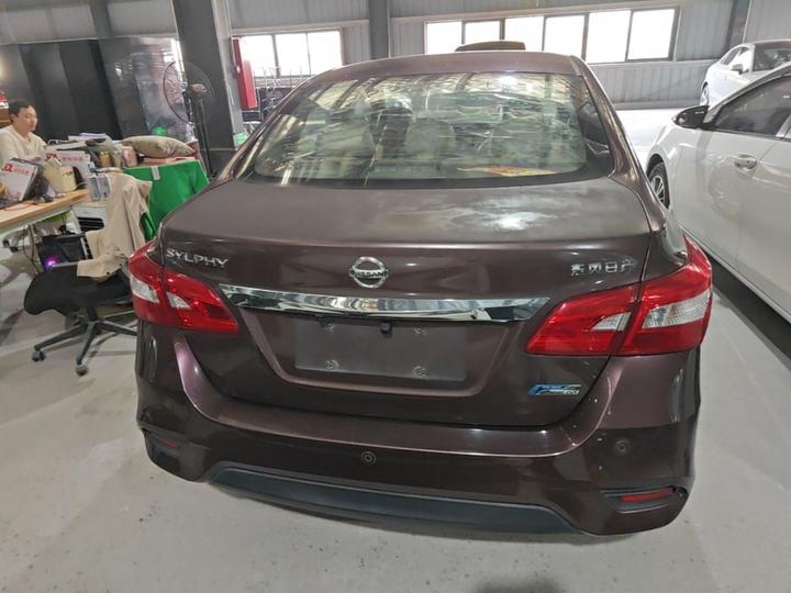 Sylphy 2016 1.6XL CVT Luxury photo 4