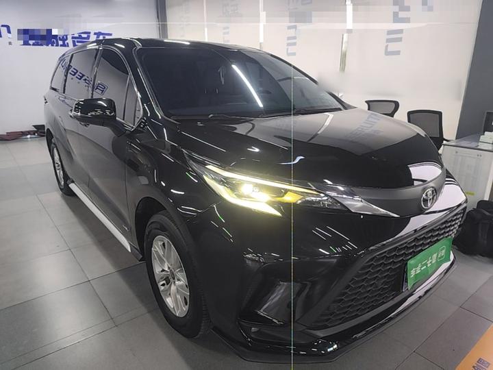 Granvia 2024 2.5L Hybrid Comfort photo 3
