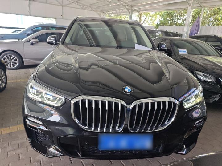 X5 Imported 2020 xDrive40i M Sport Package photo 2