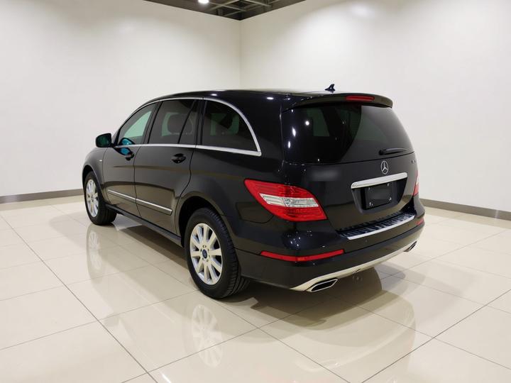R-Class 2017 R 320 4MATIC Business Edition photo 4