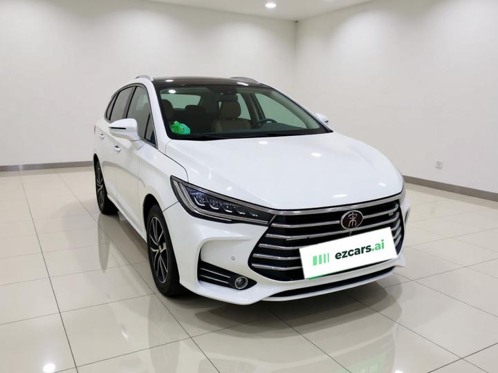 Song MAX 2017 1.5T AT Connected Premium 7-Seater photo 3