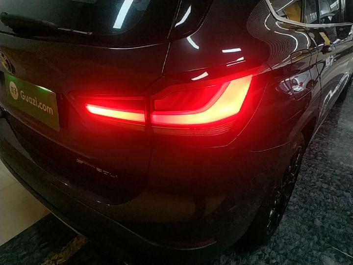 X1 2022 Facelift xDrive25Li Exclusive photo 7