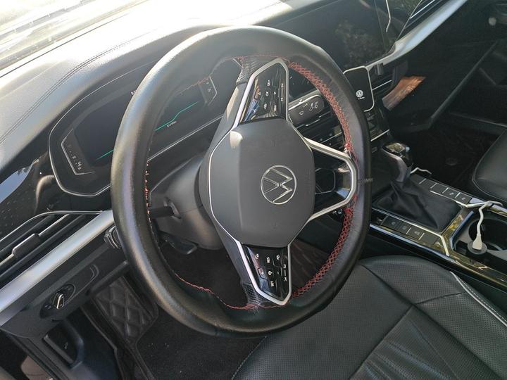 Passat 2022 380TSI Luxury photo 7