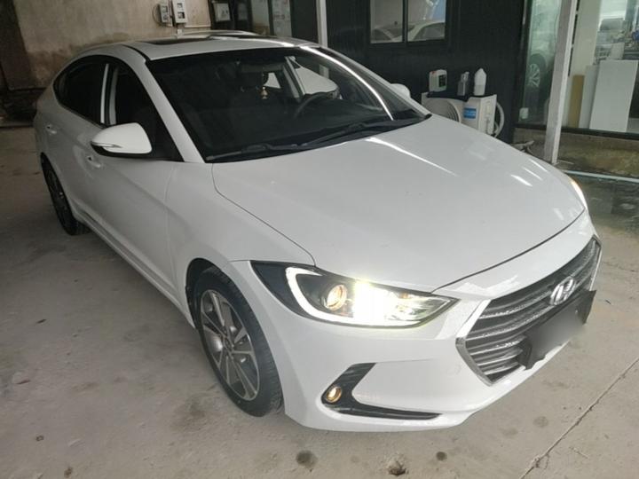 Elantra 2016 1.6L AT Smart Elite photo 3