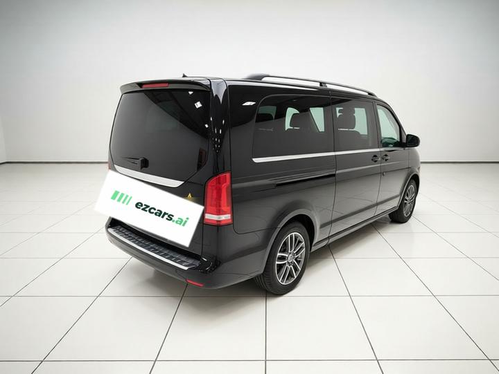 V-Class 2018 V 260 L Premium Extended China VI photo 6