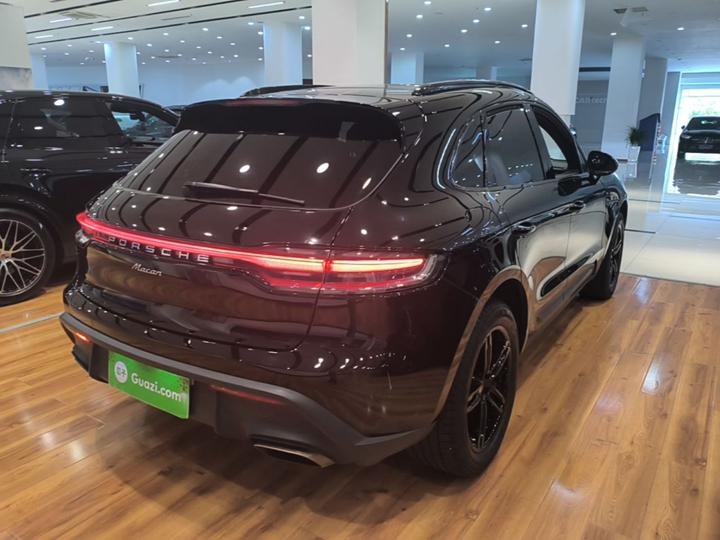 2023 Macan 2.0T photo 4