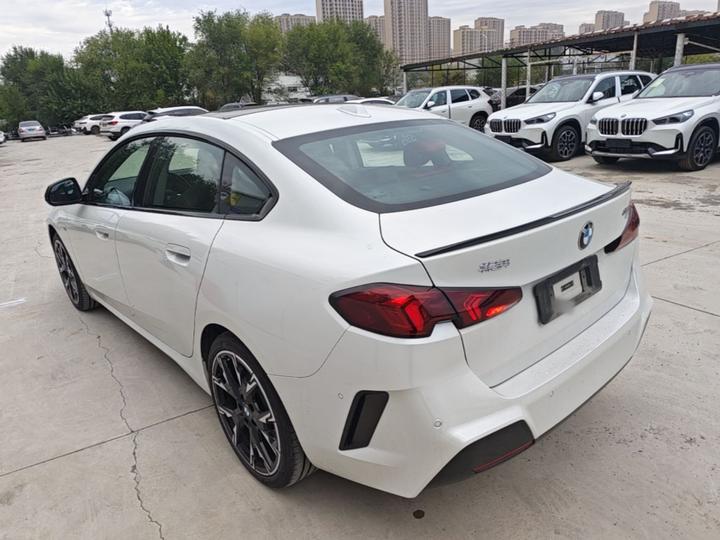 2 Series 2025 225L M M Sport Night Package photo 4