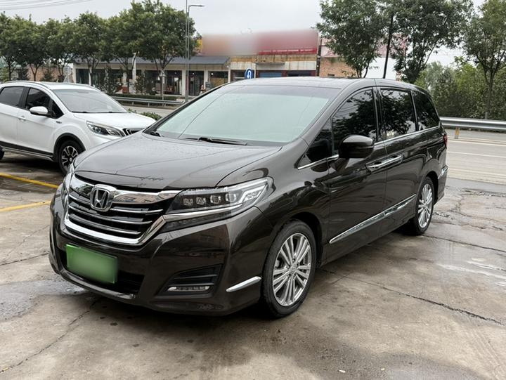 Elysion 2016 2.4L Luxury