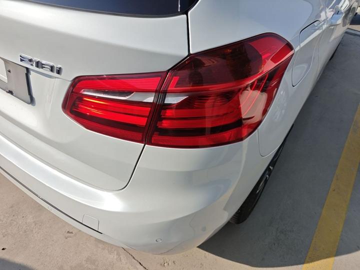 2 Series Wagon 2016 218i Sport Design Package photo 7