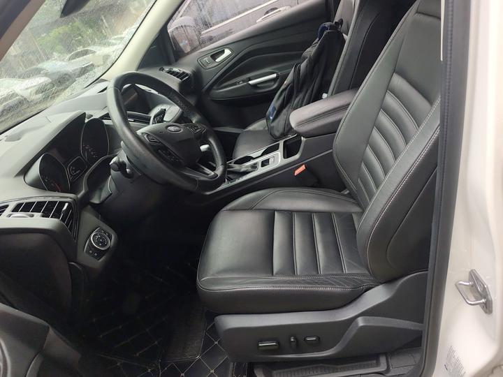 Kuga 2017 EcoBoost 180 RWD photo 7