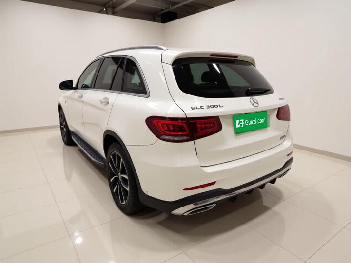 GLC 2020 GLC 300 L 4MATIC Dynamic photo 4