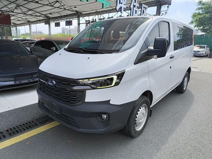 Transit 2023 2.0T Petrol MT Short Wheelbase 5/6-Seater