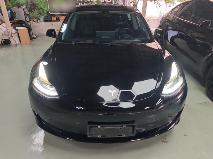 Model 3 2022 RWD photo 2