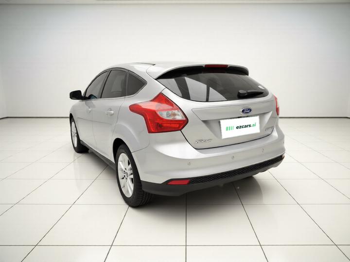 Focus 2012 Hatchback 1.6L AT Comfort photo 4