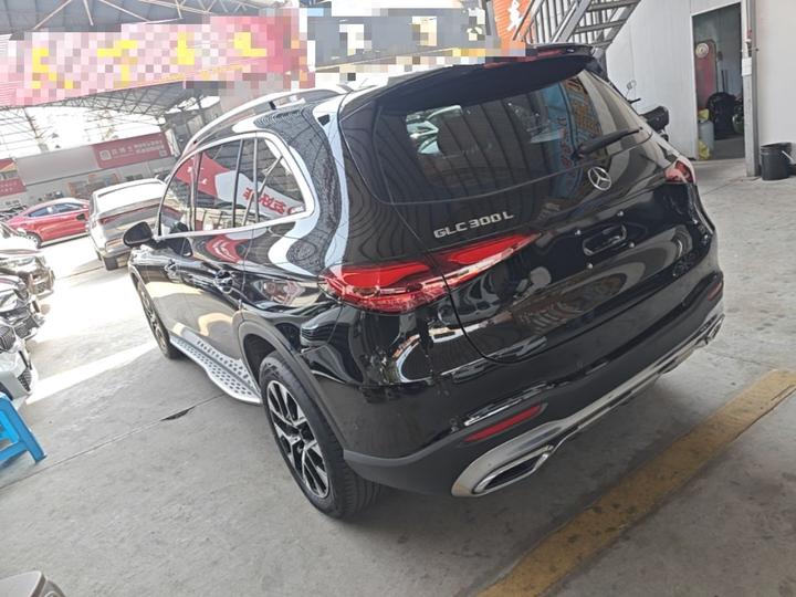 GLC 2023 Facelift GLC 260 L 4MATIC Dynamic 7-Seater photo 4
