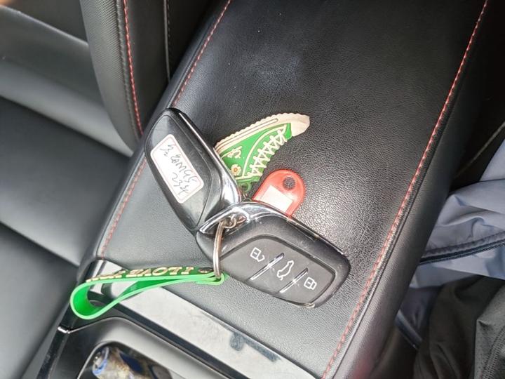 MG5 2023 180DVVT CVT Luxury photo 8