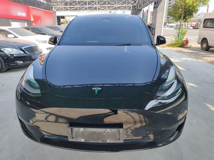 Model Y 2021 Long Range AWD photo 2