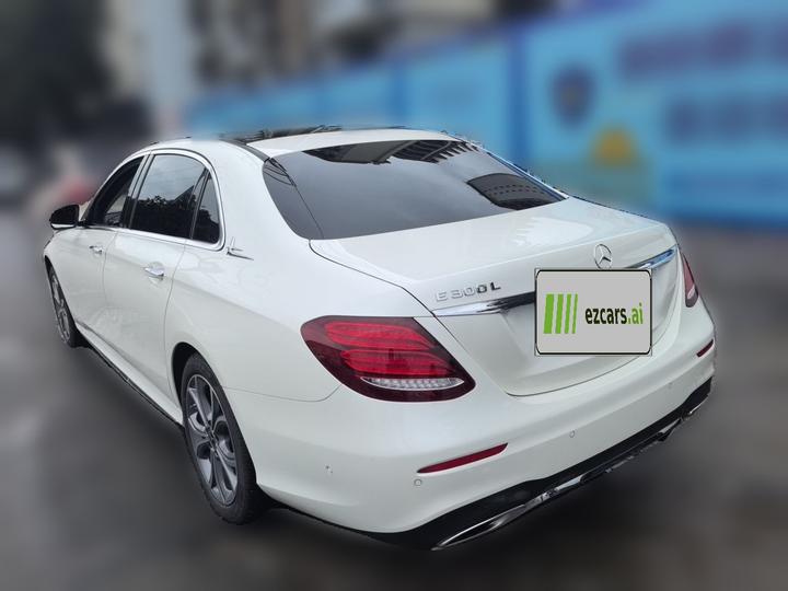 E-Class 2020 E 300 L Sport Fashion photo 4