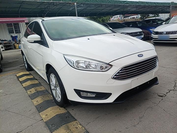 Focus 2018 Sedan Classic 1.6L AT Fashion photo 3