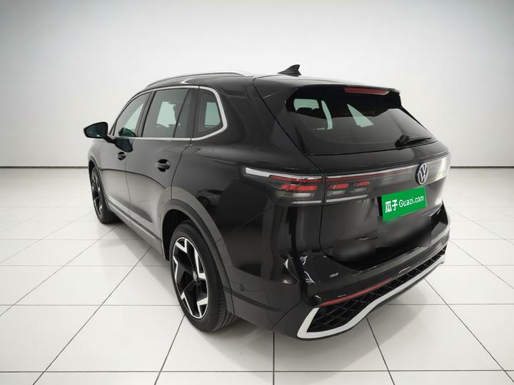 Tiguan L 2024 PRO 380TSI AWD R-Line photo 4
