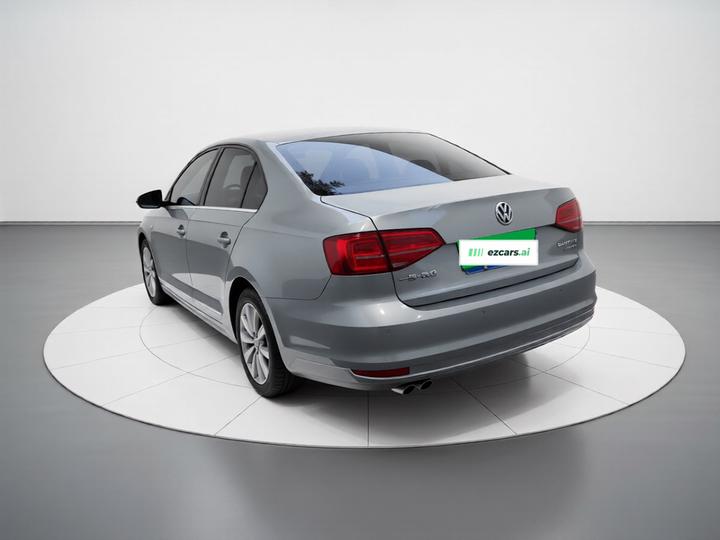 Sagitar 2015 230TSI AT Comfort photo 4