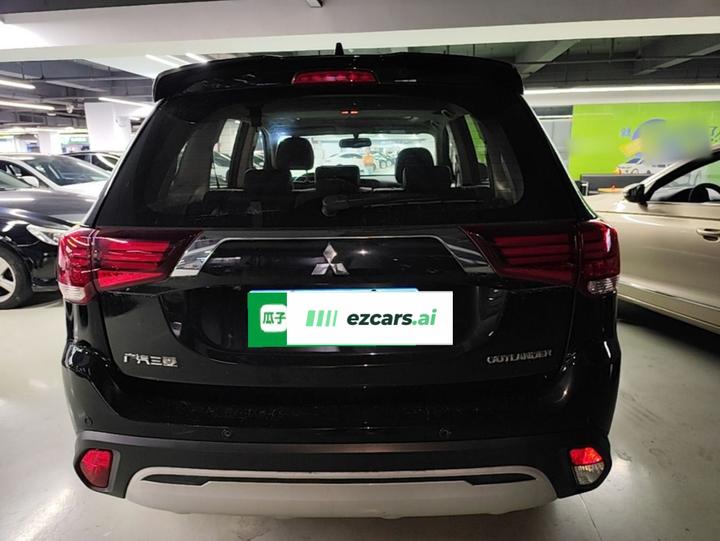 Outlander 2019 2.0L RWD Enjoy 5-Seater China VI photo 5
