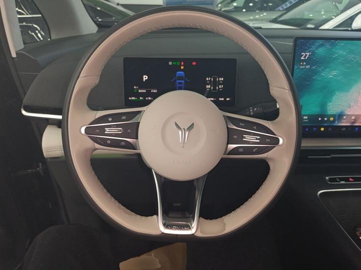 Voyah Dreamer 2025 PHEV AWD Flagship photo 6