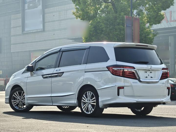 Elysion 2016 2.4L Supreme photo 5
