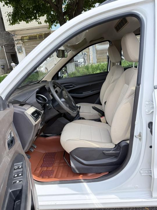 Wuling Hongguang 2021 1.5L S Standard LAR photo 4