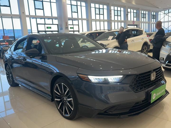 Accord 2023 260TURBO Flagship photo 3