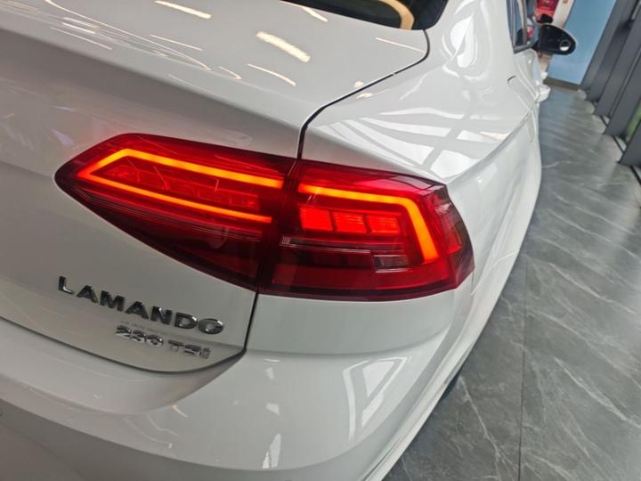 Lamando 2021 230TSI DSG photo 7