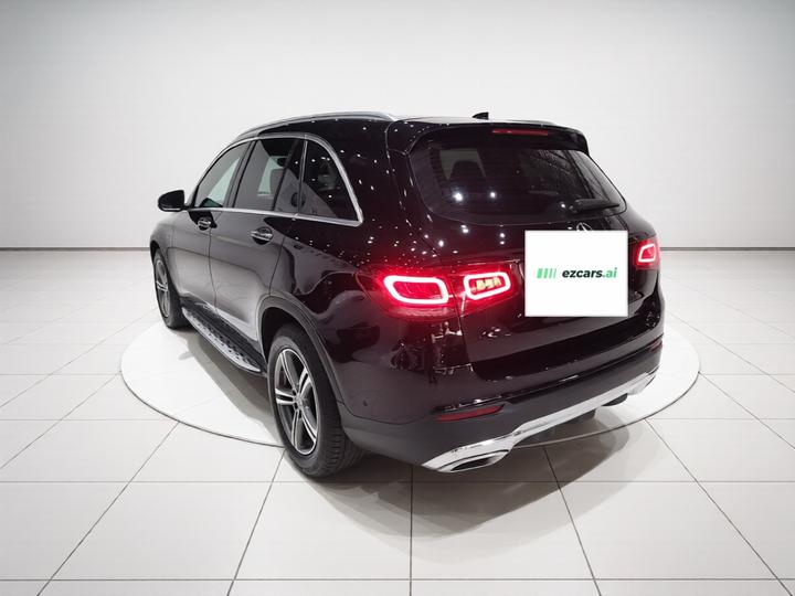 GLC 2021 GLC 260 L 4MATIC Dynamic photo 4
