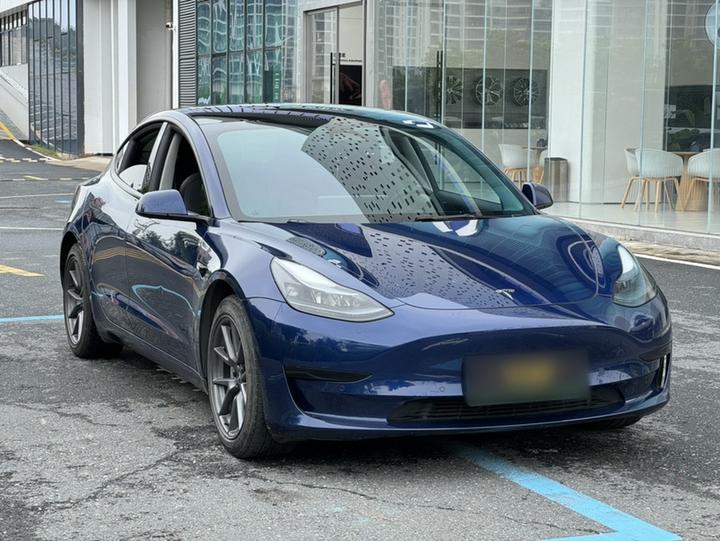 Model 3 2022 RWD photo 3
