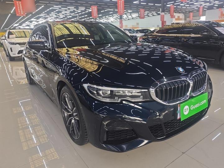 3 Series 2022 325Li M Sport Package photo 3